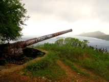 WW II Gun - Bora Bora